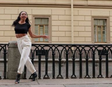 Barrel Leg Pants UK's Fashion Trend